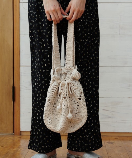 flower(フラワー)の「アーリーサマーバッグ(ショルダーバッグ・レディース・ブラウン/アイボリー・FREE)」の19枚目の写真