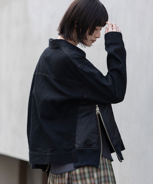 Munich(ミューニック)の「8ozデニム×ナイロンツイルドッキングトラッカージャケット(デニムジャケット・レディース・インディゴブルー/ブラック・FREE)」の14枚目の写真