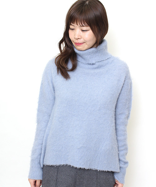 CIAOPANIC TYPY（チャオパニックティピー）の「シャギータートルオーバーニット（ニット/セーター・レディース・オフホワイト/サックスブルー/ベージュ・FREE）」の3枚目の写真