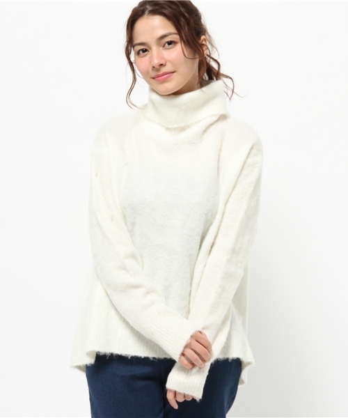 CIAOPANIC TYPY（チャオパニックティピー）の「シャギータートルオーバーニット（ニット/セーター・レディース・オフホワイト/サックスブルー/ベージュ・FREE）」の8枚目の写真