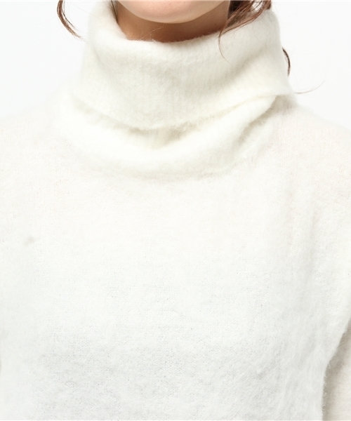 CIAOPANIC TYPY（チャオパニックティピー）の「シャギータートルオーバーニット（ニット/セーター・レディース・オフホワイト/サックスブルー/ベージュ・FREE）」の14枚目の写真