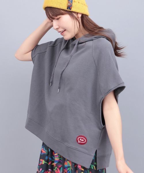 チチカカ（チチカカ）の「Orale! 裏毛フードベスト（Tシャツ/カットソー・レディース・トップグレー/チャコールグレー・FREE）」の2枚目の写真