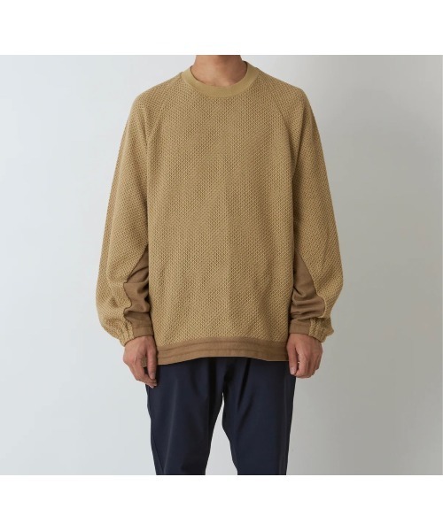 WHITE MOUNTAINEERING(ホワイトマウンテニアリング)の「【White Mountaineering】ホワイト マウンテニアリング RASCHEL RAGLAN OVERSIZED PULLOVER(Tシャツ/カットソー・メンズ・ベージュ・4)」の4枚目の写真