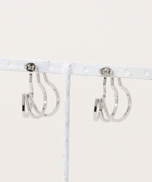 PICCIN(ピッチン)の「トリプルハートピアス(ピアス(両耳用)・レディース・ゴールド/シルバー・FREE)」の10枚目の写真