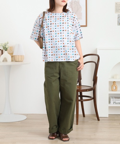 Emago(イマゴ)の「EMAGO お出かけ総柄刺繍スクエアブラウス(シャツ/ブラウス・レディース・ブラック/グレー/カーキ・FREE)」の22枚目の写真