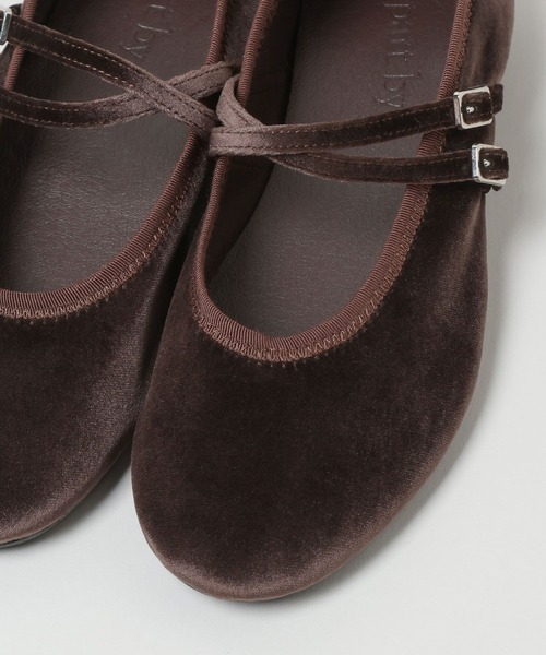 A part by（アパートバイ）の「ベロアシューズ（バレエシューズ・レディース・ブラウン/ブラック・MEDIUM/LARGE）」の4枚目の写真