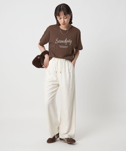 green label relaxing(グリーンレーベルリラクシング)の「ロゴ ショートスリーブ Tシャツ(Tシャツ/カットソー・レディース・オフホワイト/ブラウン系/ダークグレー/ケリーグリーン・FREE)」の11枚目の写真