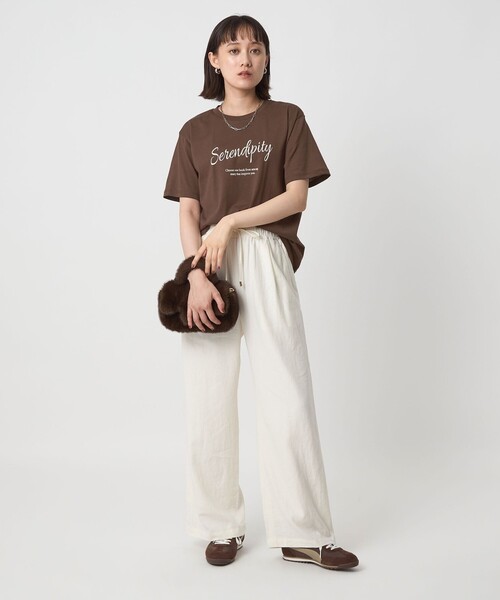 green label relaxing(グリーンレーベルリラクシング)の「ロゴ ショートスリーブ Tシャツ(Tシャツ/カットソー・レディース・オフホワイト/ブラウン系/ダークグレー/ケリーグリーン・FREE)」の12枚目の写真