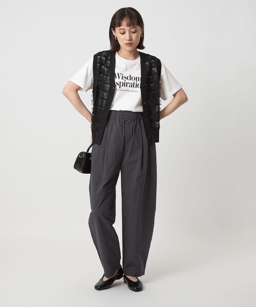 green label relaxing(グリーンレーベルリラクシング)の「ロゴ ショートスリーブ Tシャツ(Tシャツ/カットソー・レディース・オフホワイト/ブラウン系/ダークグレー/ケリーグリーン・FREE)」の14枚目の写真