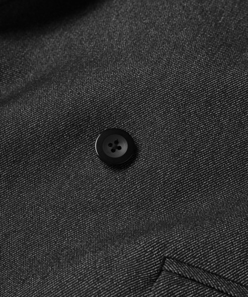 CULLNI(クルニ)の「Faux Denim Slant Belt Tailored Jacket(テーラードジャケット・メンズ・ネイビー/ブルー/ブラック・2/1/0)」の18枚目の写真