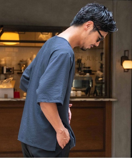 SILVER BULLET(シルバーバレット)の「『CavariA/キャバリア』布帛半袖Tシャツ(Tシャツ/カットソー・メンズ・ブルーグレー/チャコール/ブラック・L/M)」の8枚目の写真