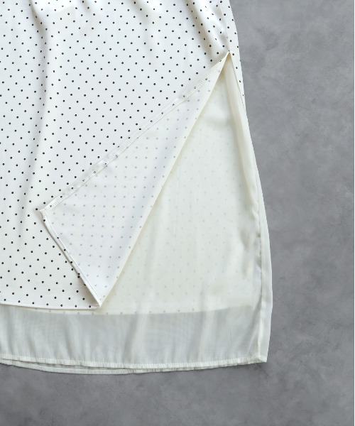 ad thie（アドティエ）の「ポルカドット レイヤードナロースカート（スカート・レディース・オフホワイト/ブラック・FREE）」の3枚目の写真