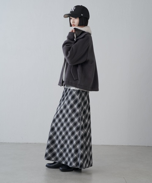 Lui's（ルイス）の「バイアスチェックフレアスカート（スカート・レディース・ブラウン/ブラック・38/36）」の4枚目の写真