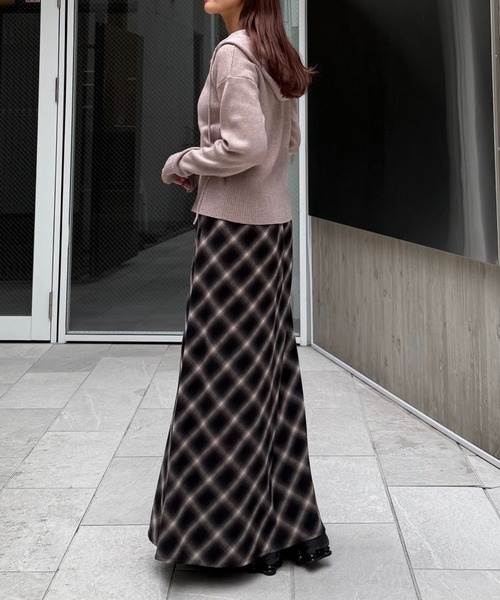 Lui's（ルイス）の「バイアスチェックフレアスカート（スカート・レディース・ブラウン/ブラック・38/36）」の10枚目の写真