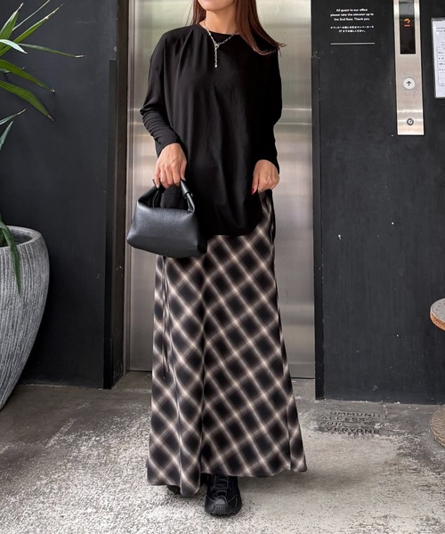 Lui's（ルイス）の「バイアスチェックフレアスカート（スカート・レディース・ブラウン/ブラック・38/36）」の13枚目の写真