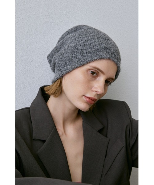 un/neu(アンノイ)の「ルーズニット帽 / ニットキャップ(ニットキャップ/ビーニー・レディース・ホワイト/ライトグレー/チャコールグレー・FREE)」の1枚目の写真