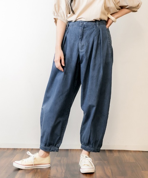 RCD（アールシーディー）の「タック入りアラジンデニムパンツ（デニムパンツ・レディース・ワンウォッシュ/ブルー・4L/3L/LL/L/M）」の3枚目の写真