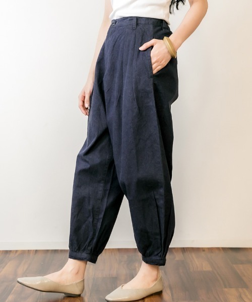 RCD（アールシーディー）の「タック入りアラジンデニムパンツ（デニムパンツ・レディース・ワンウォッシュ/ブルー・4L/3L/LL/L/M）」の5枚目の写真