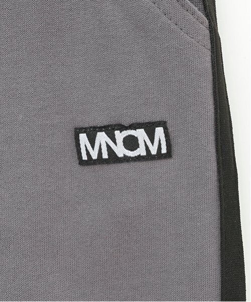 b・ROOM(ビールーム)の「【MNCM】【セットアップ可】【カイテキ天竺】ビッグシルエットサイドラインパンツ(スウェットパンツ・キッズ・ブラック/カーキ/チャコール/ダークブラウン・130cm/140cm/120cm/150cm/110cm)」の12枚目の写真