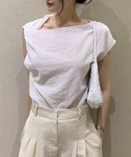 Aelina(エリナ)の「イレギュラー半袖シャツ(シャツ/ブラウス・レディース・ブルー/オフホワイト・F)」の1枚目の写真
