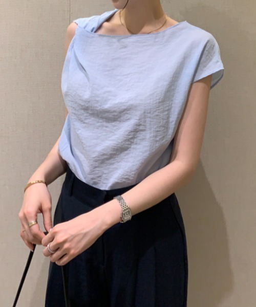 Aelina(エリナ)の「イレギュラー半袖シャツ(シャツ/ブラウス・レディース・ブルー/オフホワイト・F)」の13枚目の写真
