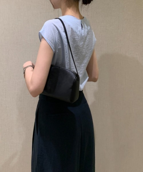Aelina(エリナ)の「イレギュラー半袖シャツ(シャツ/ブラウス・レディース・ブルー/オフホワイト・F)」の15枚目の写真