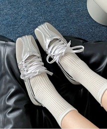 square line sneaker