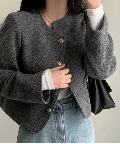 AMELY(エミリー)の「ツイード調ノーカラーショートジャケット(その他アウター・レディース・アイボリー/グレー・フリー)」の6枚目の写真