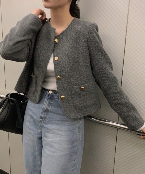 AMELY(エミリー)の「ツイード調ノーカラーショートジャケット(その他アウター・レディース・アイボリー/グレー・フリー)」の9枚目の写真