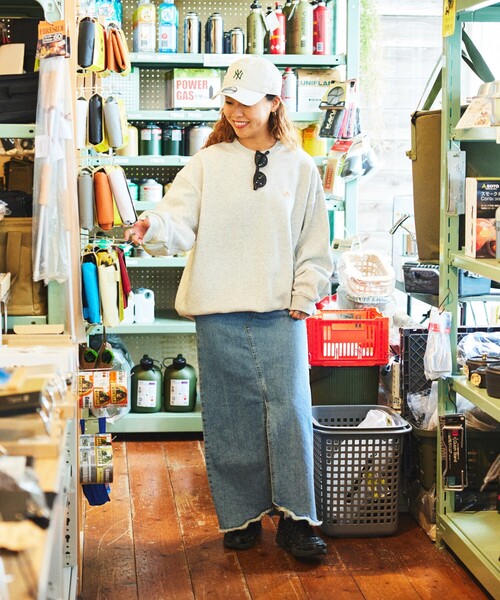 FREAK'S STORE(フリークスストア)の「限定展開 KELTY×FREAK’S STORE/ケルティ 別注 ヒストリーロゴ バックプリント クルーネックスウェット(スウェット・メンズ・ブラック/アッシュグレー/スミクロ/グレイッシュベージュ・SMALL/LARGE/MEDIUM)」の12枚目の写真