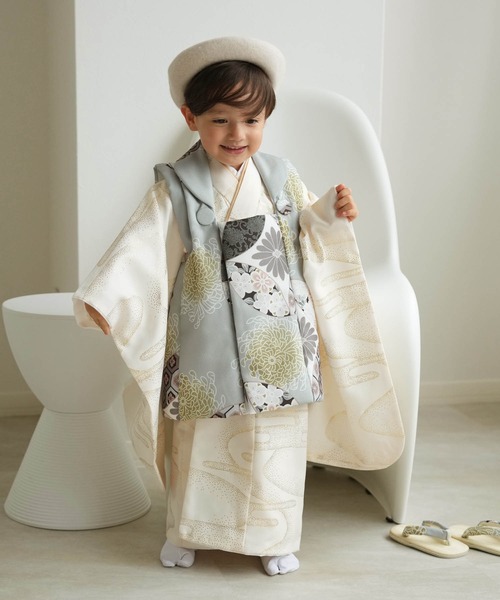 utatane(ウタタネ)の「七五三3歳用被布コートセット 男の子 ひよこ商店 ミント七宝×クリーム金彩(着物・キッズ・クリーム・85-100cm)」の7枚目の写真