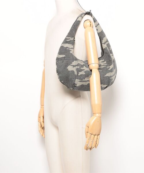 3.3 Field Trip (3.3フィールドトリップ)の「3.3 Field Trip/迷彩ハンドBAG(ハンドバッグ・レディース・グリーン・0)」の15枚目の写真
