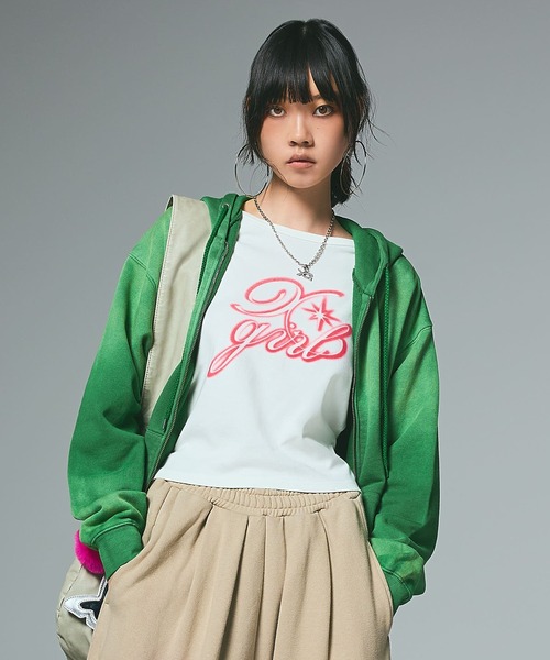 X-girl（エックスガール）の「SPRAY LOGO L/S TOP（Tシャツ/カットソー・レディース・ブラック/ホワイト/ベージュ・S/M）」の5枚目の写真