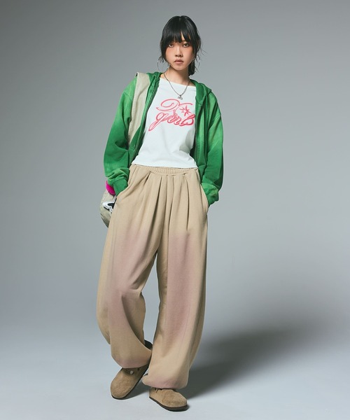 X-girl（エックスガール）の「SPRAY LOGO L/S TOP（Tシャツ/カットソー・レディース・ブラック/ホワイト/ベージュ・S/M）」の6枚目の写真