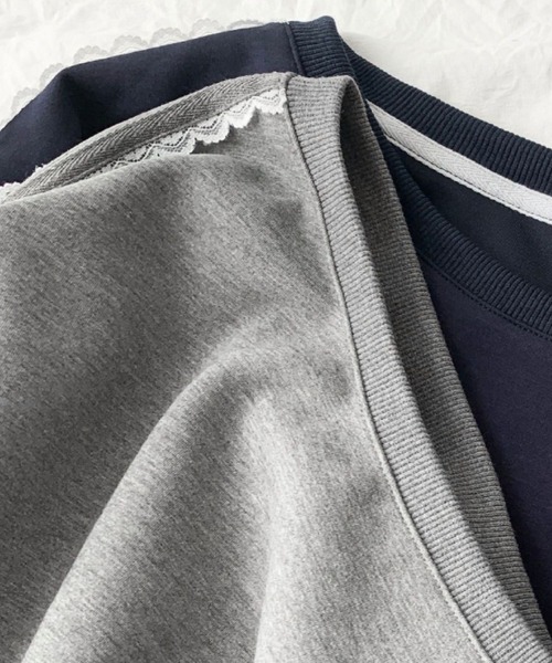 Teem Store(チームストア)の「袖レースリボンワンショルスウェット(スウェット・レディース・グレー/ネイビー・M/L)」の4枚目の写真