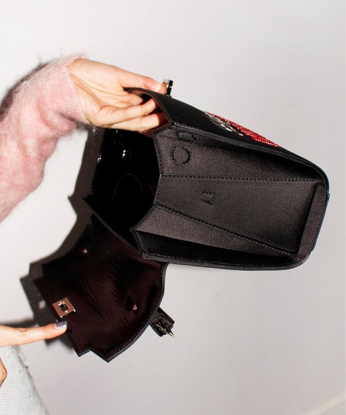 HEY!MrsROSE(ヘイミセスローズ)の「HEY! Mrs ROSE(ヘイ!ミセスローズ)Claim Hand BAG(ハンドバッグ・レディース・ブラック/ブラウン/レッド・FREE)」の12枚目の写真