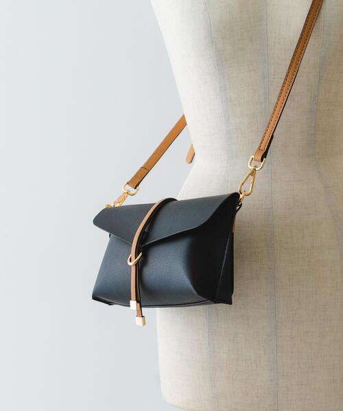 RODE SKO（ロデスコ）の「横型モバイルポシェット（ショルダーバッグ・レディース・ブラウン系その他/シルバー/ブラック・ONE）」の2枚目の写真