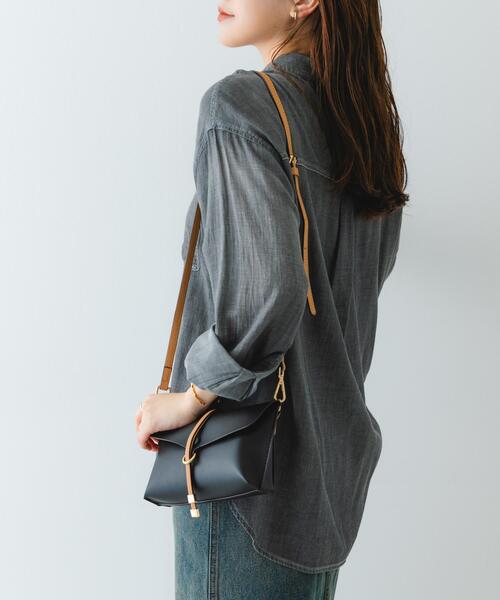 RODE SKO（ロデスコ）の「横型モバイルポシェット（ショルダーバッグ・レディース・ブラウン系その他/シルバー/ブラック・ONE）」の4枚目の写真