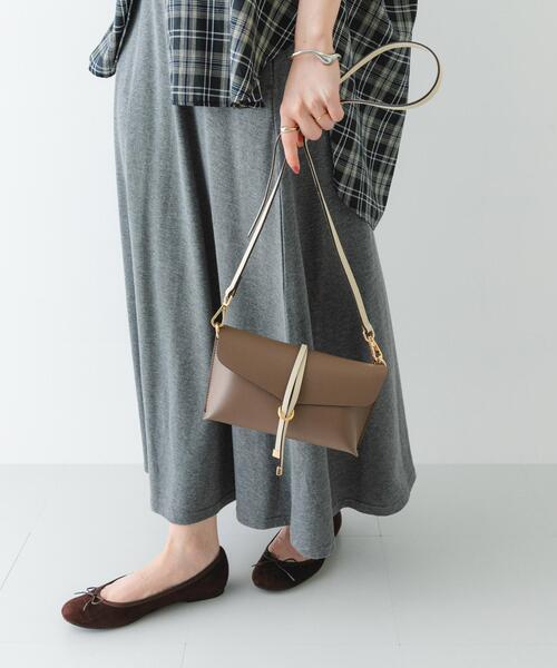 RODE SKO（ロデスコ）の「横型モバイルポシェット（ショルダーバッグ・レディース・ブラウン系その他/シルバー/ブラック・ONE）」の21枚目の写真