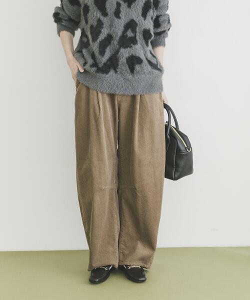 ITEMS URBANRESEARCH（アイテムズ アーバンリサーチ）の「コーデュロイバレルパンツ（その他パンツ・レディース・ブラック/レッド系その他/ベージュ・FREE）」の14枚目の写真