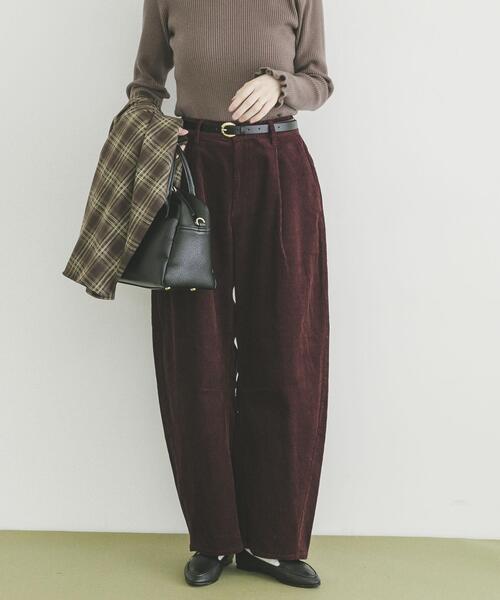 ITEMS URBANRESEARCH（アイテムズ アーバンリサーチ）の「コーデュロイバレルパンツ（その他パンツ・レディース・ブラック/レッド系その他/ベージュ・FREE）」の18枚目の写真