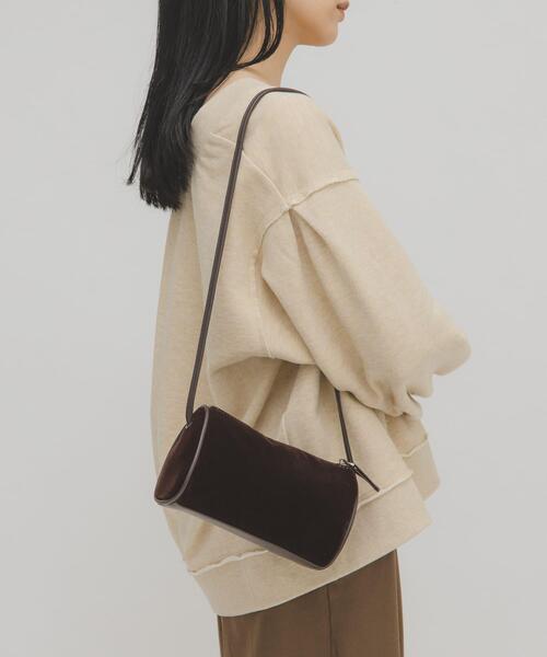 KBF（ケイビーエフ）の「ステッチデザインベロアミニBAG（ショルダーバッグ・レディース・ベージュ/ブラウン/ブラック・ONE）」の22枚目の写真