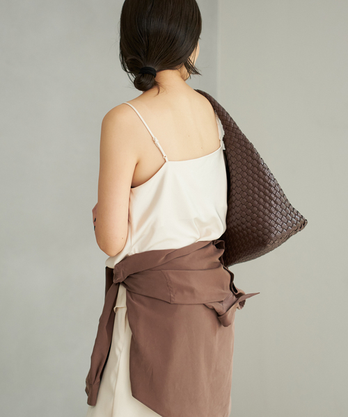 plage（プラージュ）の「《追加》dull satin キャミソール 2（キャミソール・レディース・ブラック/アイボリー・FREE）」の18枚目の写真