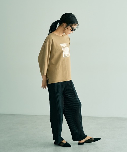 Editt by YECCA VECCA（エディットバイイェッカヴェッカ）の「ヴィンテージ風箔プリントロゴTee（Tシャツ/カットソー・レディース・ダークベージュ/グレー・FREE）」の13枚目の写真