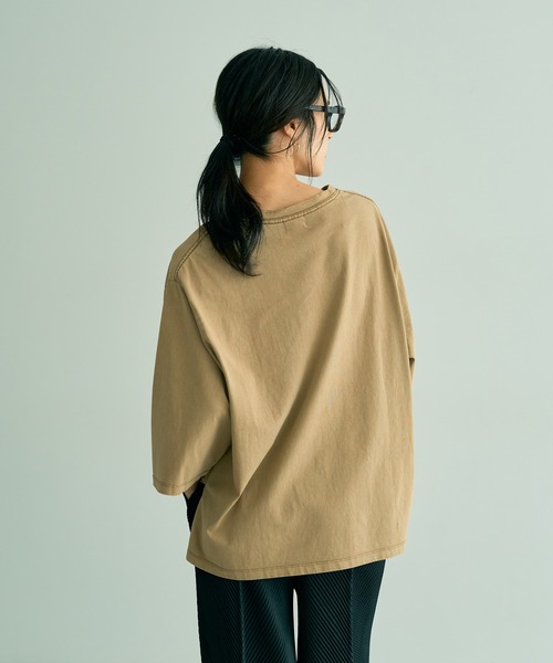 Editt by YECCA VECCA（エディットバイイェッカヴェッカ）の「ヴィンテージ風箔プリントロゴTee（Tシャツ/カットソー・レディース・ダークベージュ/グレー・FREE）」の7枚目の写真
