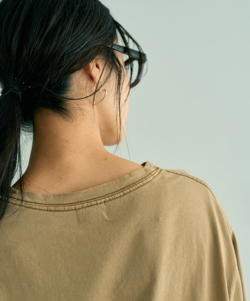 Editt by YECCA VECCA（エディットバイイェッカヴェッカ）の「ヴィンテージ風箔プリントロゴTee（Tシャツ/カットソー・レディース・ダークベージュ/グレー・FREE）」の10枚目の写真