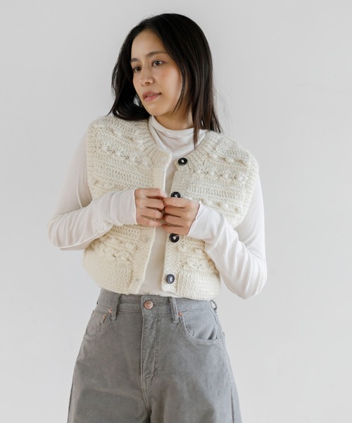 AMERICAN RAG CIE（アメリカンラグシー）の「柄編みクロップドニット
