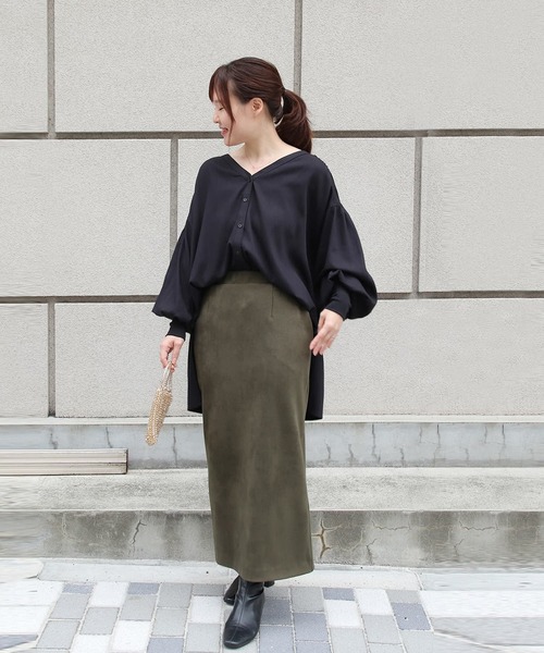 Brown&Street(ブラウンアンドストリート)の「Vネックボリュームスリーブトップス(シャツ/ブラウス・レディース・ベージュ/ブラック・FREE)」の12枚目の写真