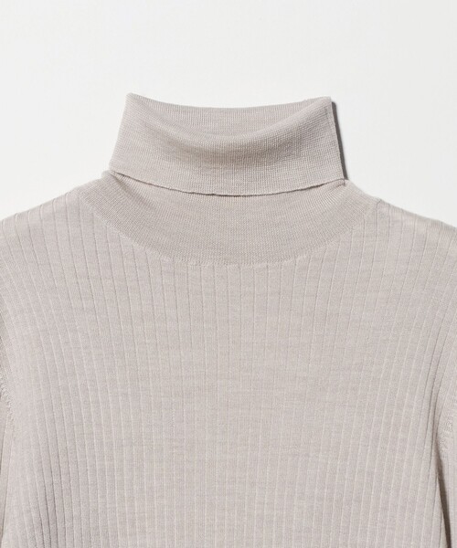 UNITED ARROWS（ユナイテッドアローズ）の「リブ タートルネック ニット（ニット/セーター・レディース・ナチュラル/グレー系/ライトピンク/ブラック/ホワイト/ピンク・FREE）」の15枚目の写真
