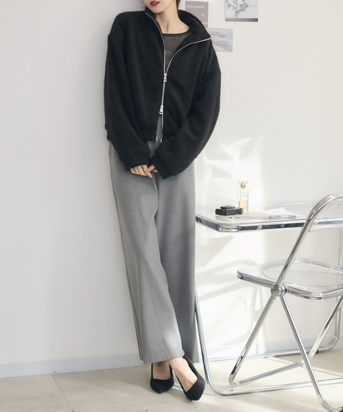 RU.TI.LE（ルチル）の「【RU.TI.LE】カットボアジップブルゾン（ブルゾン・レディース・ブラック/ベージュ・MEDIUM）」の5枚目の写真